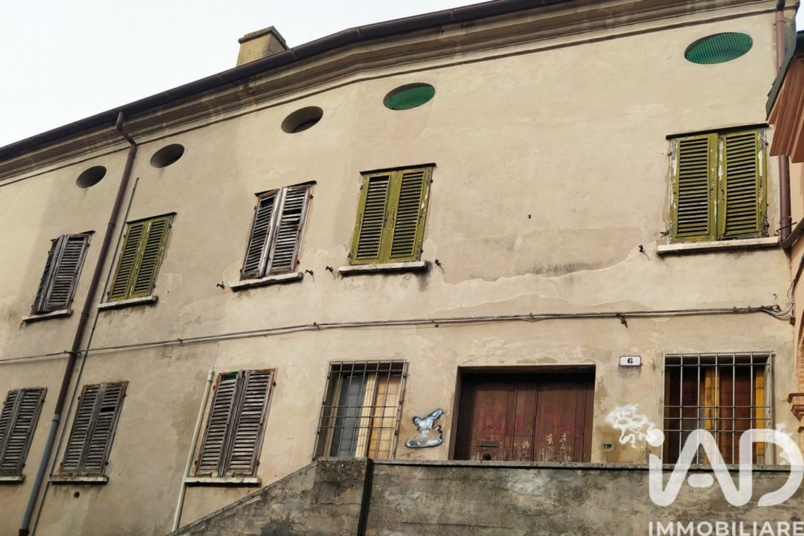 Palazzo in vendita a Bondeno FD161166FD