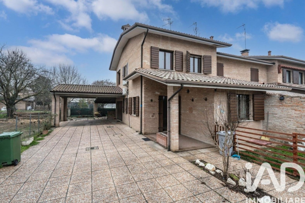 Villetta a schiera in vendita a Bondeno LS157261LS